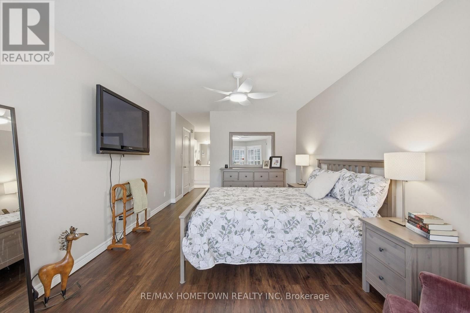 125 BUTLERS CRESCENT Image 28