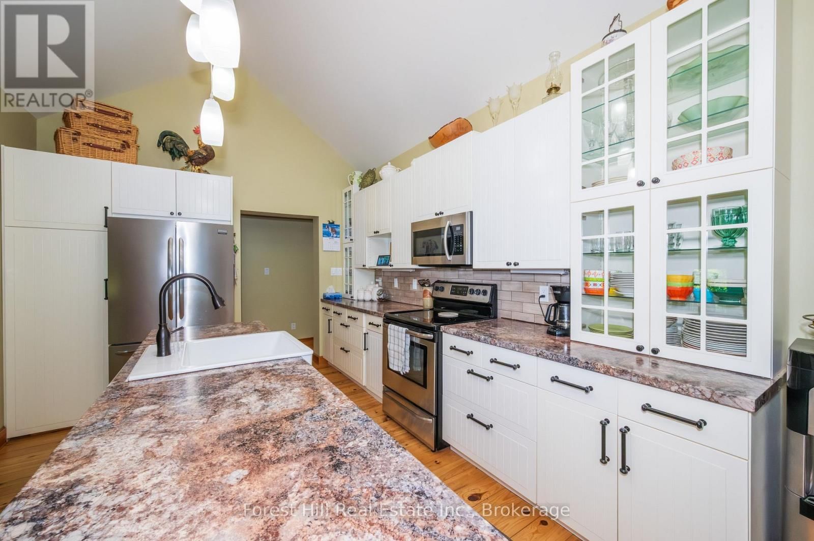 1289 DELBROOKE ROAD SOUTH Image 13