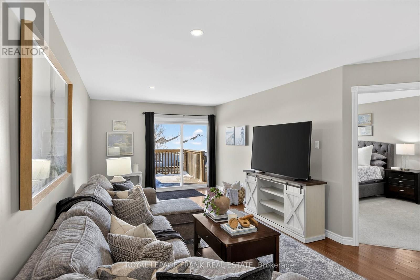 859 EMERY WAY Image 10