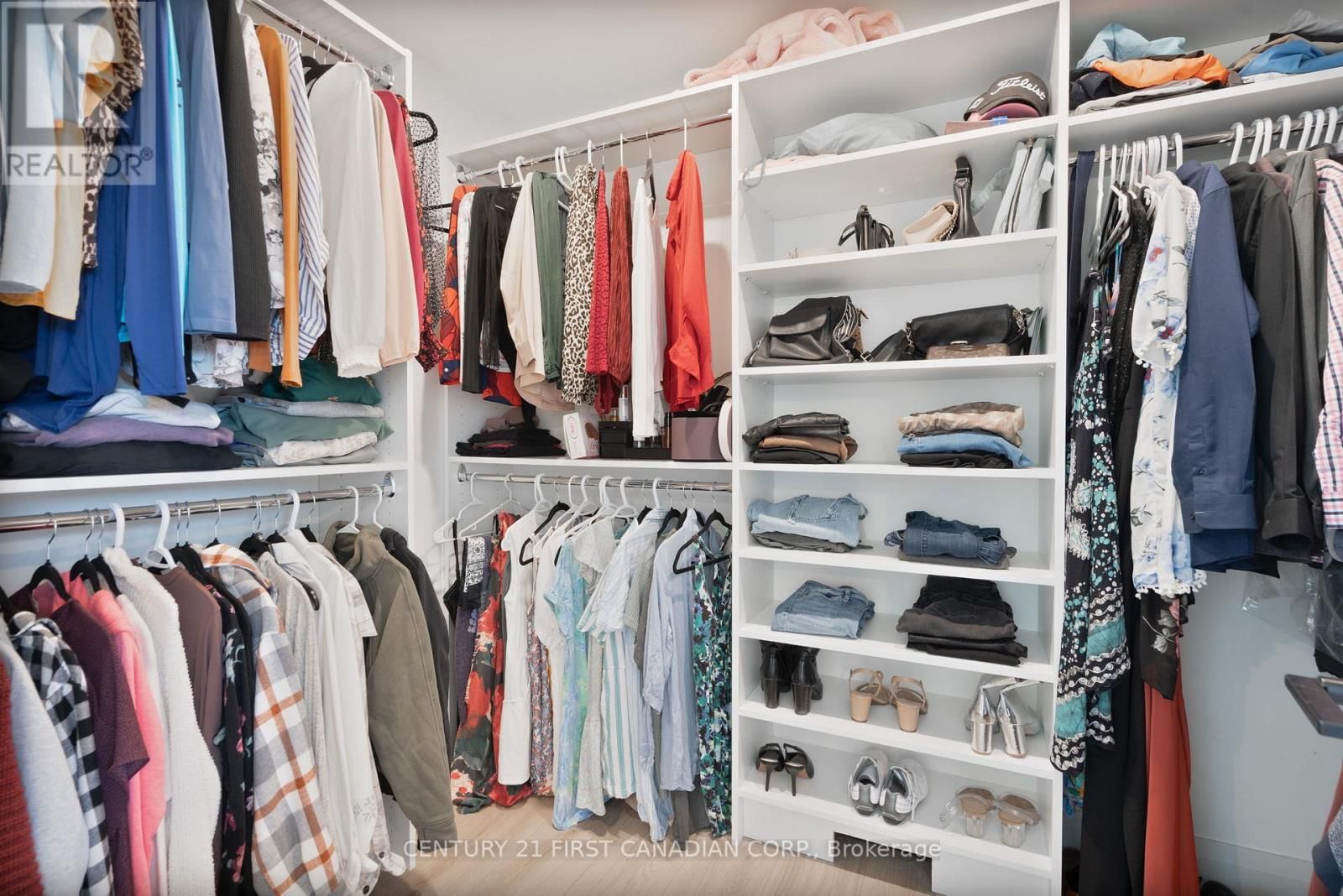 24 POSTMA CRESCENT Image 23