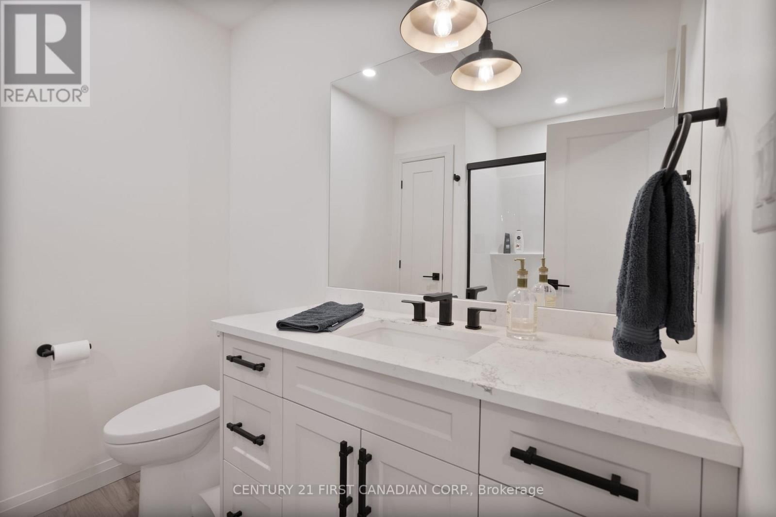 24 POSTMA CRESCENT Image 35