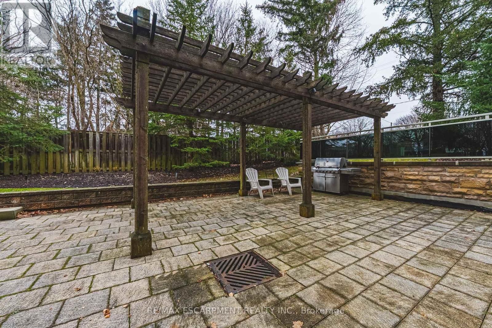 312 - 125 WILSON STREET WEST Image 32