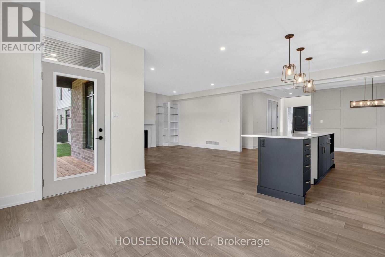 36 KELLY DRIVE Image 15