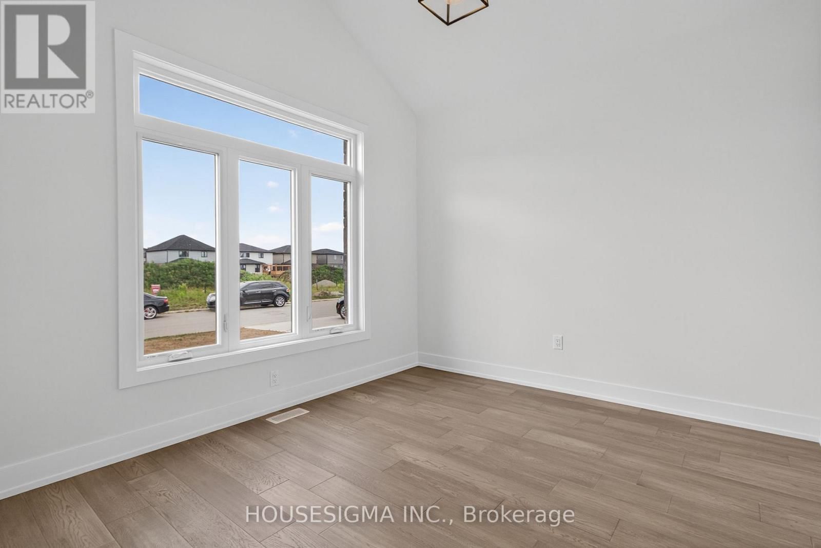 36 KELLY DRIVE Image 19