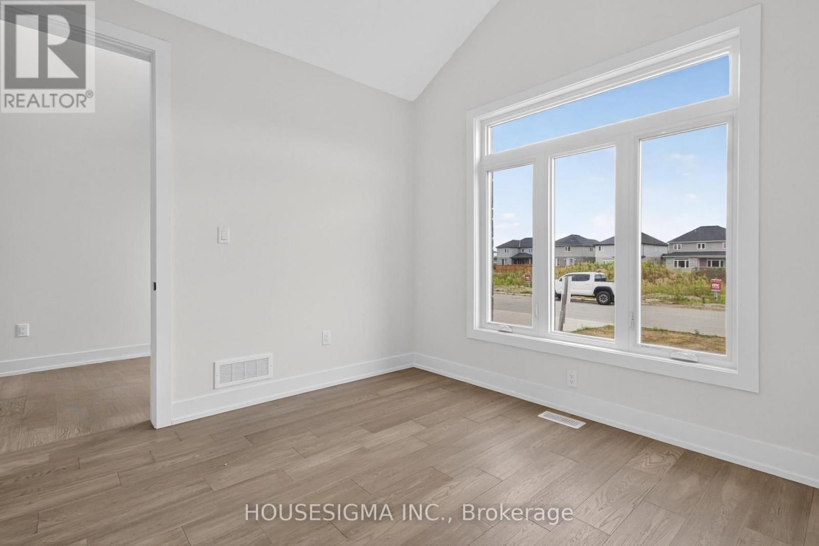 36 KELLY DRIVE Image 20