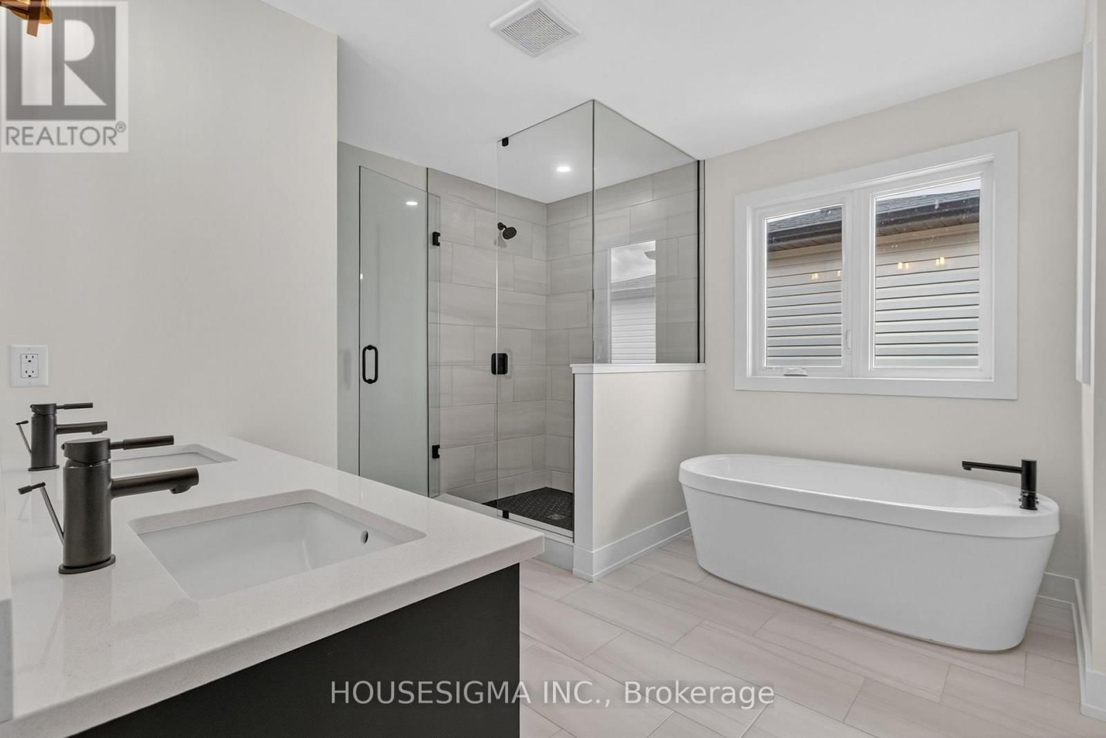 36 KELLY DRIVE Image 27