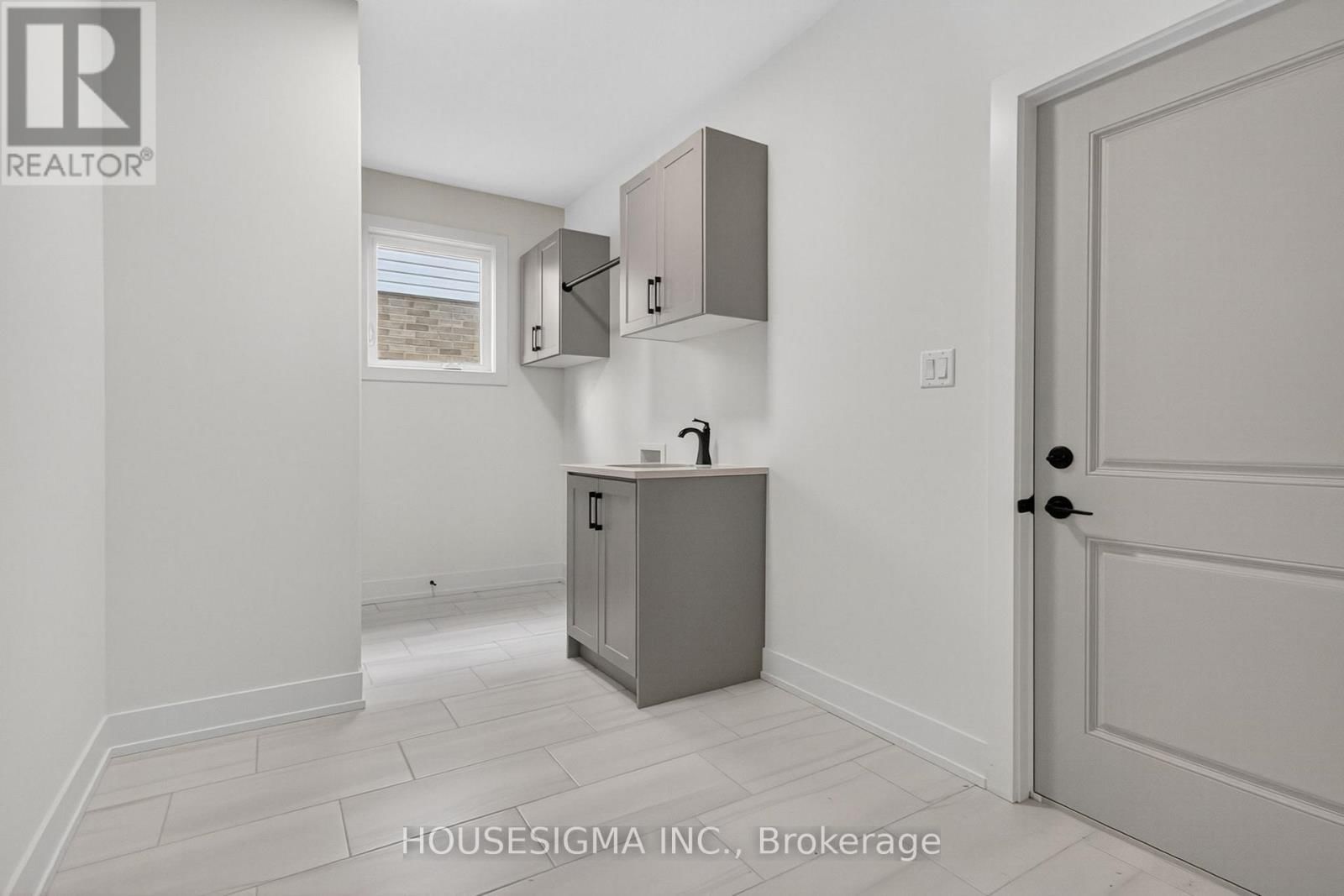 36 KELLY DRIVE Image 41