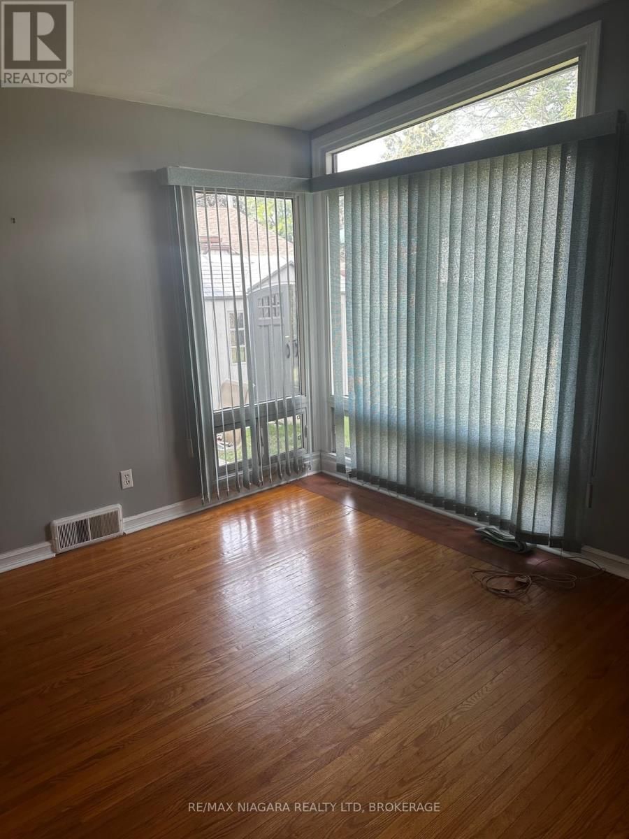 MAIN - 3577 MARLBOROUGH PLACE Image 12