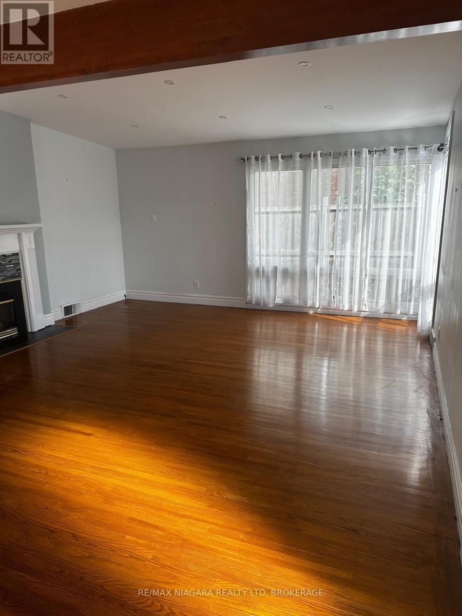 MAIN - 3577 MARLBOROUGH PLACE Image 4