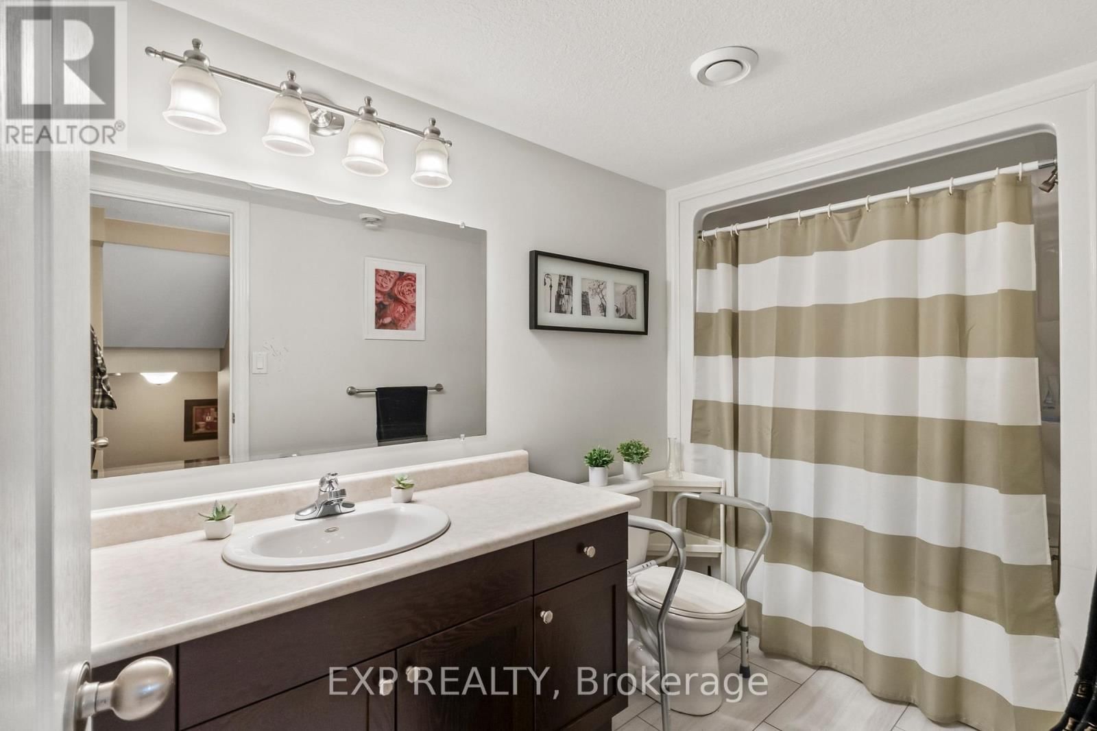 31 KYLE COURT Image 30