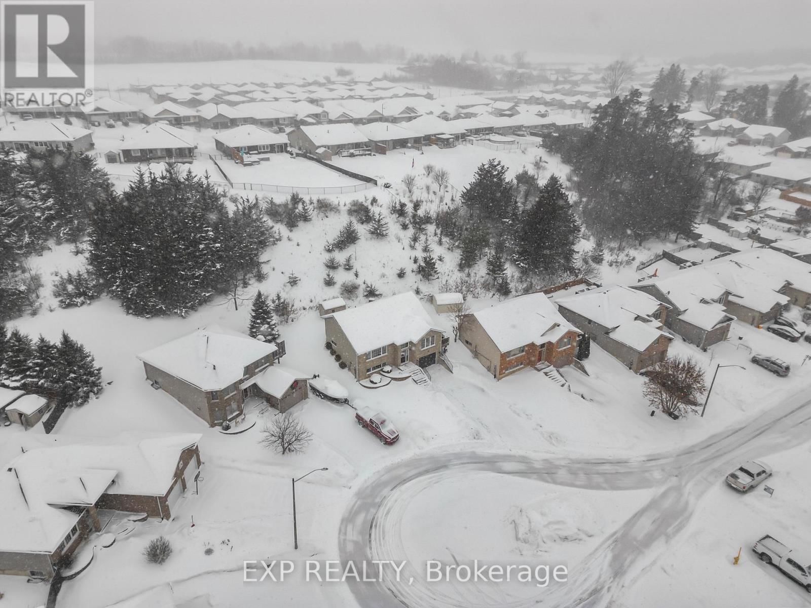 31 KYLE COURT Image 40