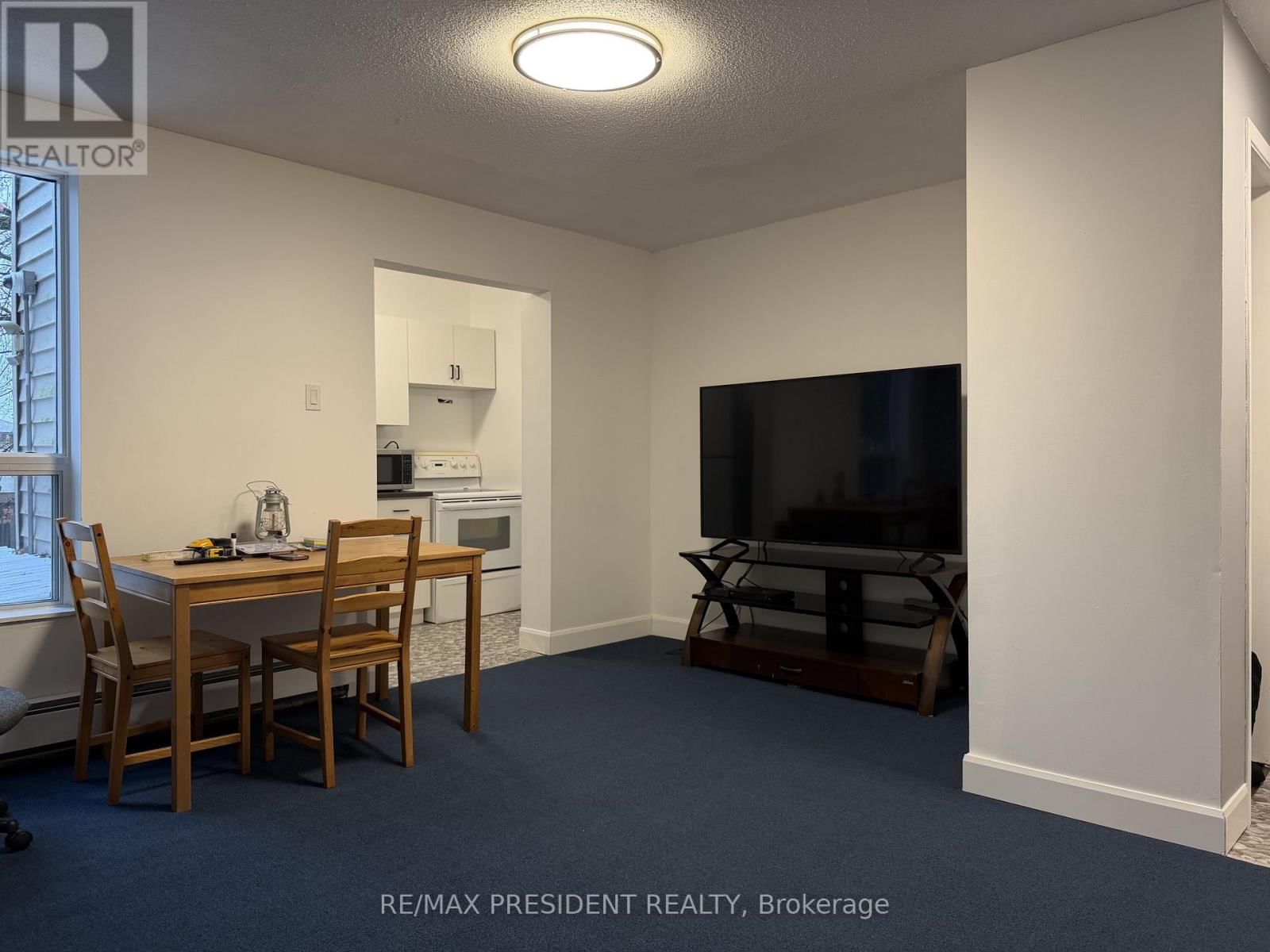 37 BOND STREET SOUTH Image 10