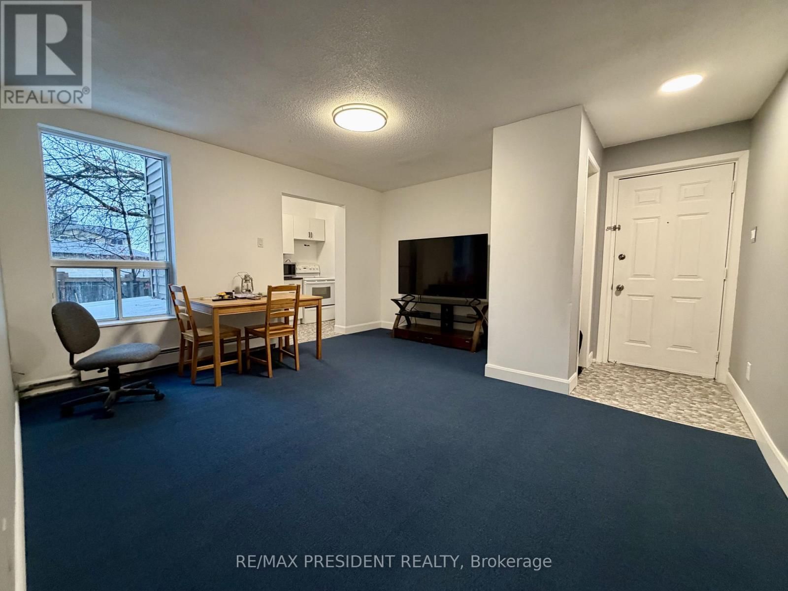 37 BOND STREET SOUTH Image 9