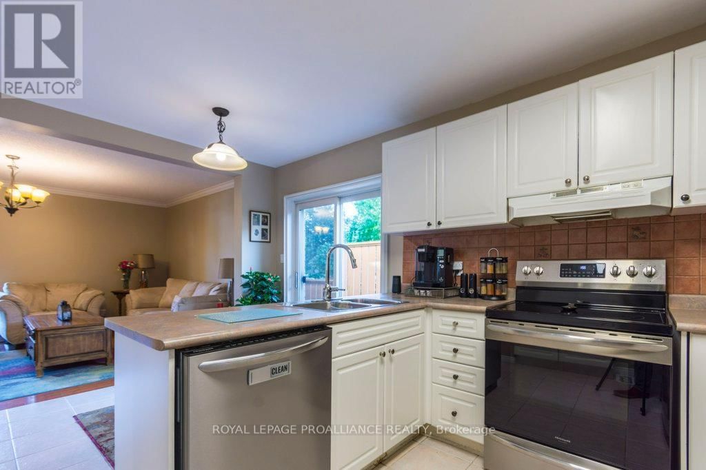 1 SIMMONS COURT Image 11