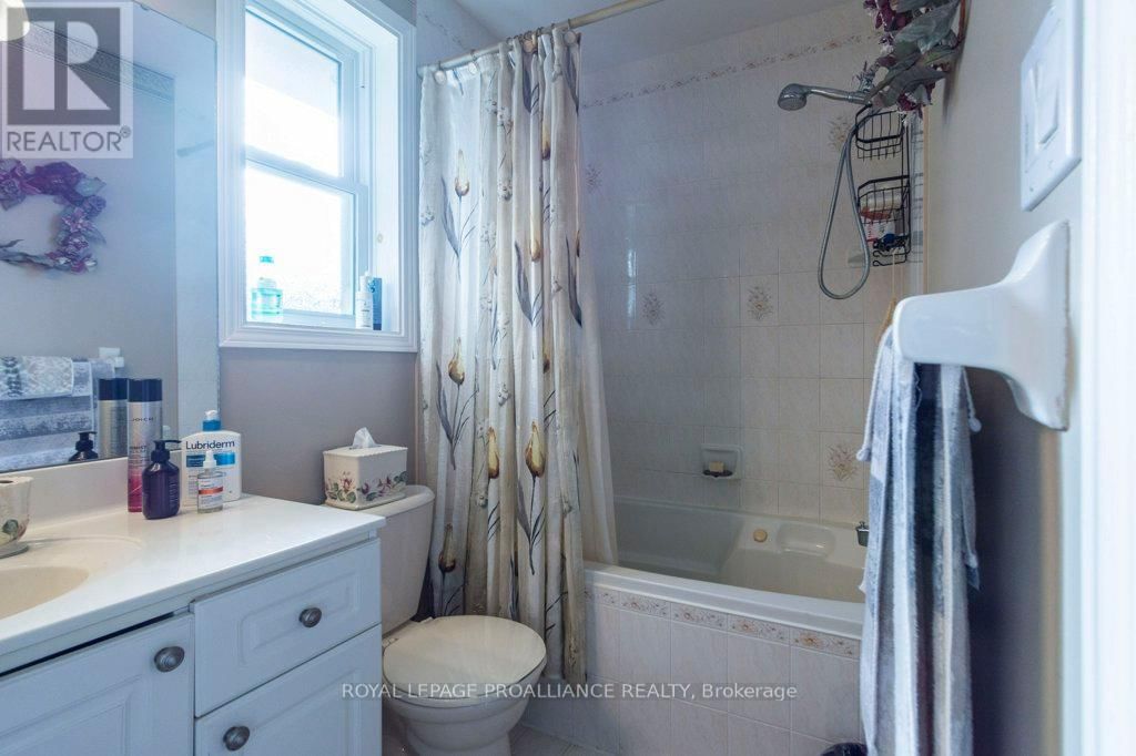 1 SIMMONS COURT Image 20