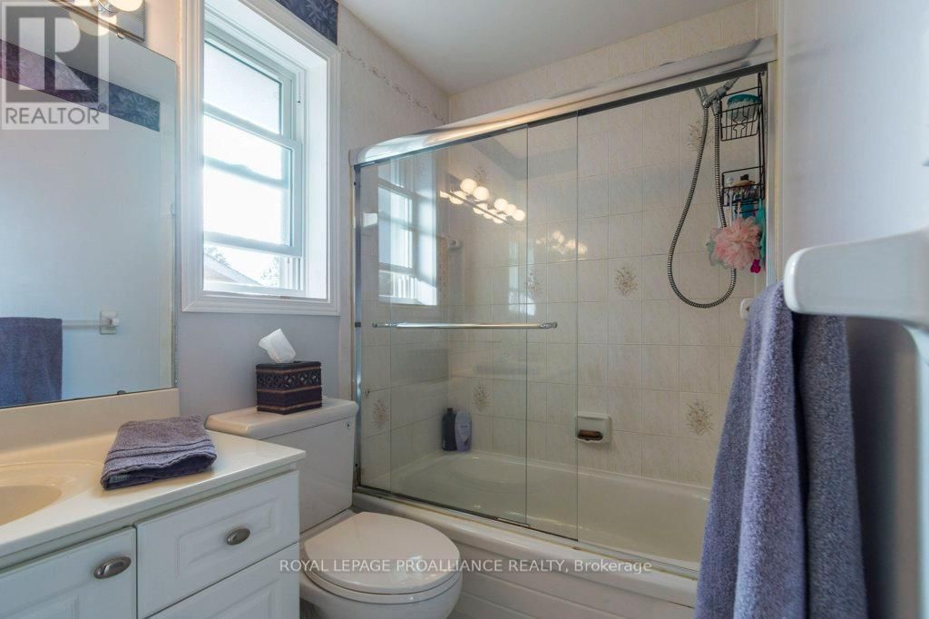 1 SIMMONS COURT Image 25