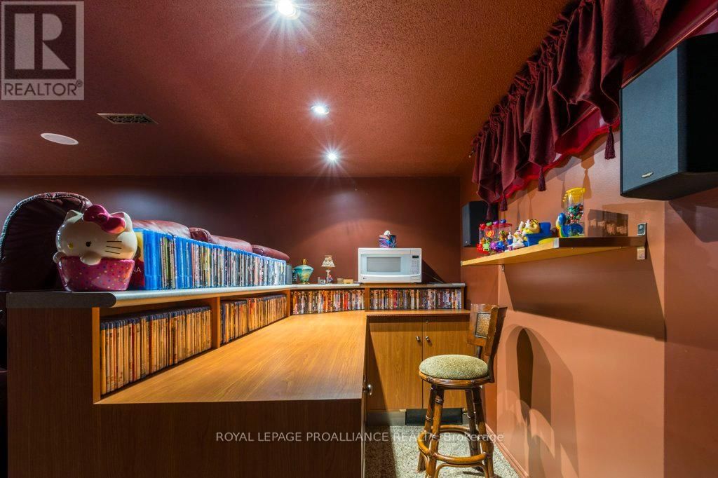 1 SIMMONS COURT Image 29