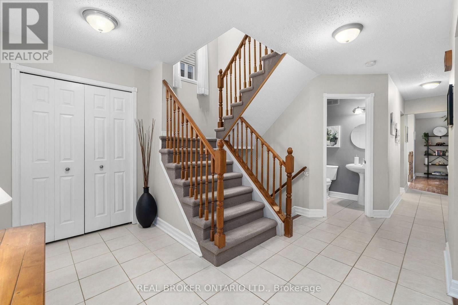 1981 ORCHARDVIEW AVENUE Image 25