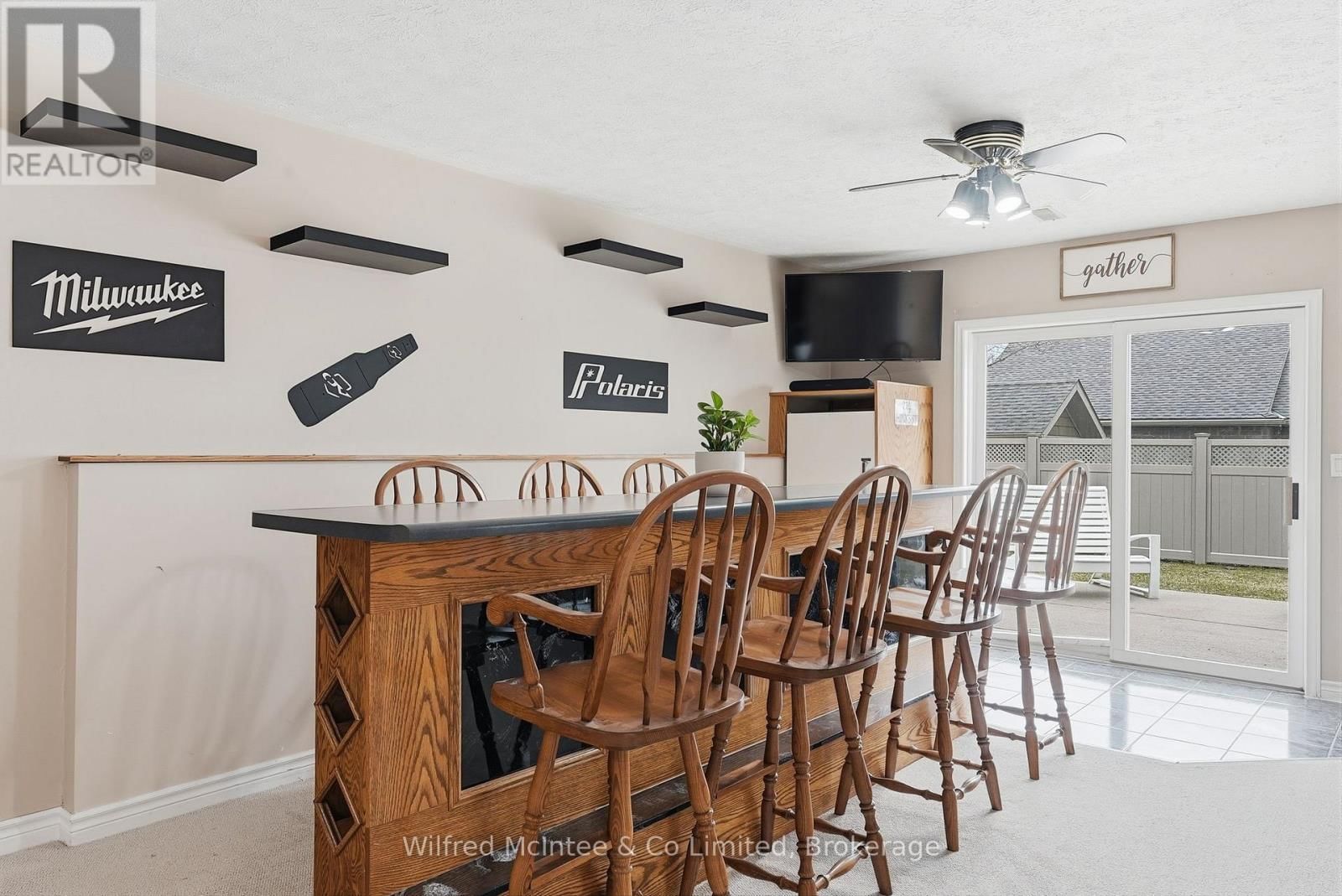 214 HINKS STREET Image 34