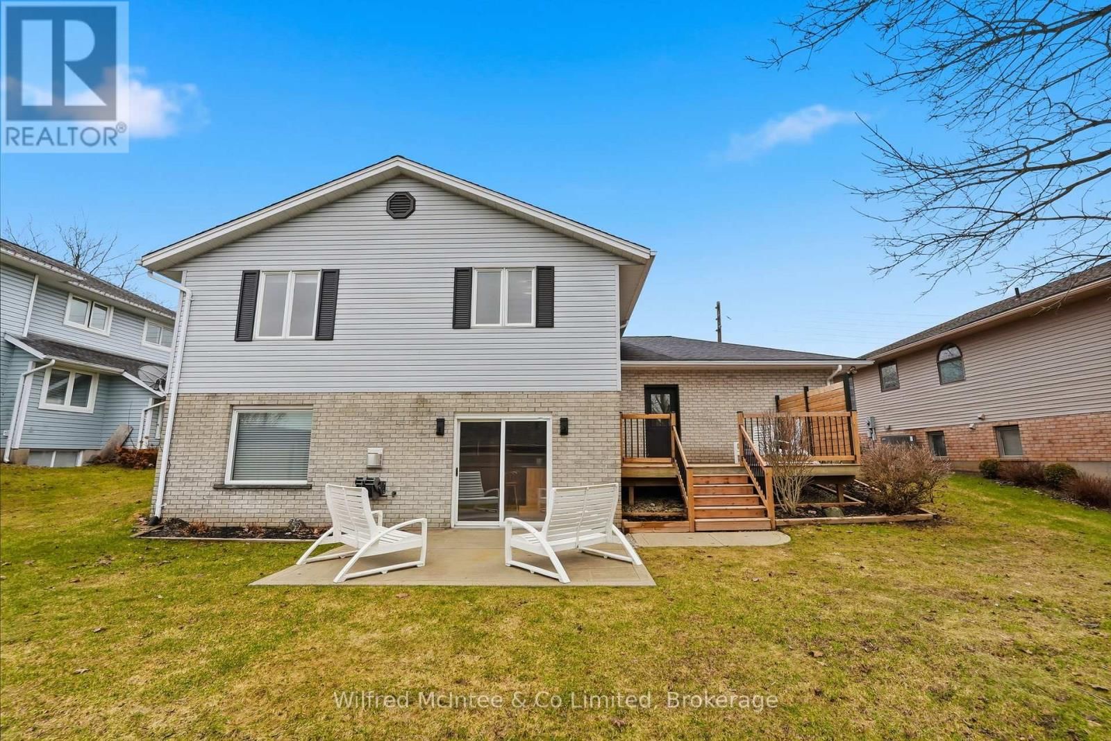 214 HINKS STREET Image 39