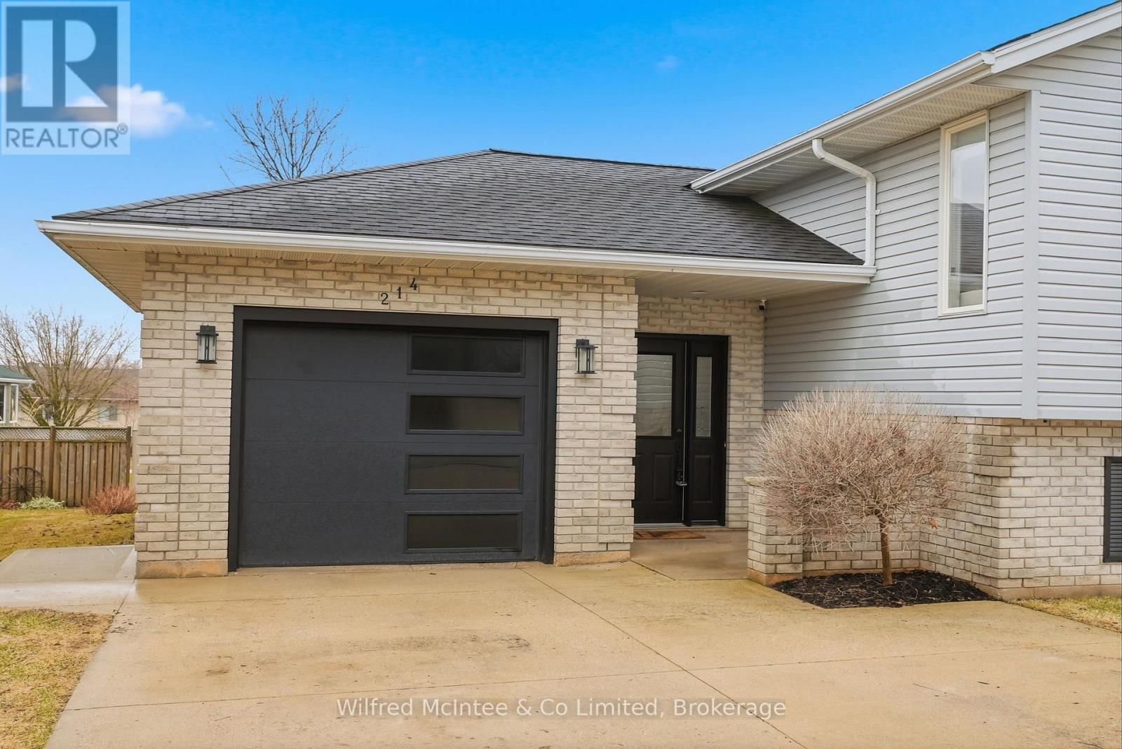 214 HINKS STREET Image 6