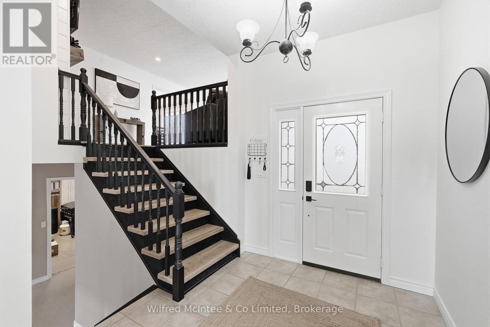 214 HINKS STREET Image 8