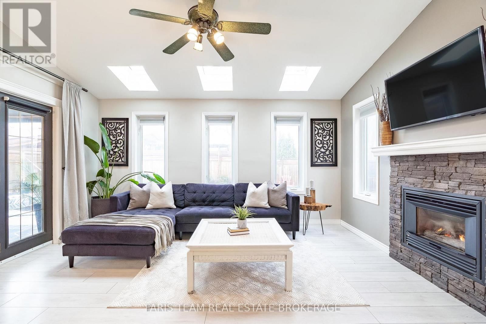 44 REGENT STREET Image 13