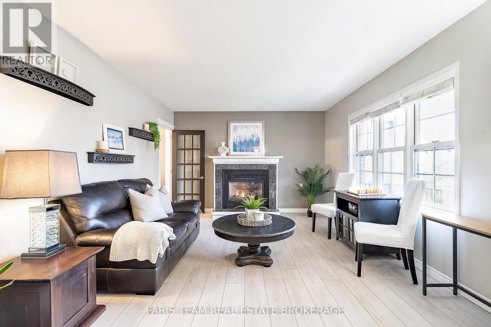 44 REGENT STREET Image 16