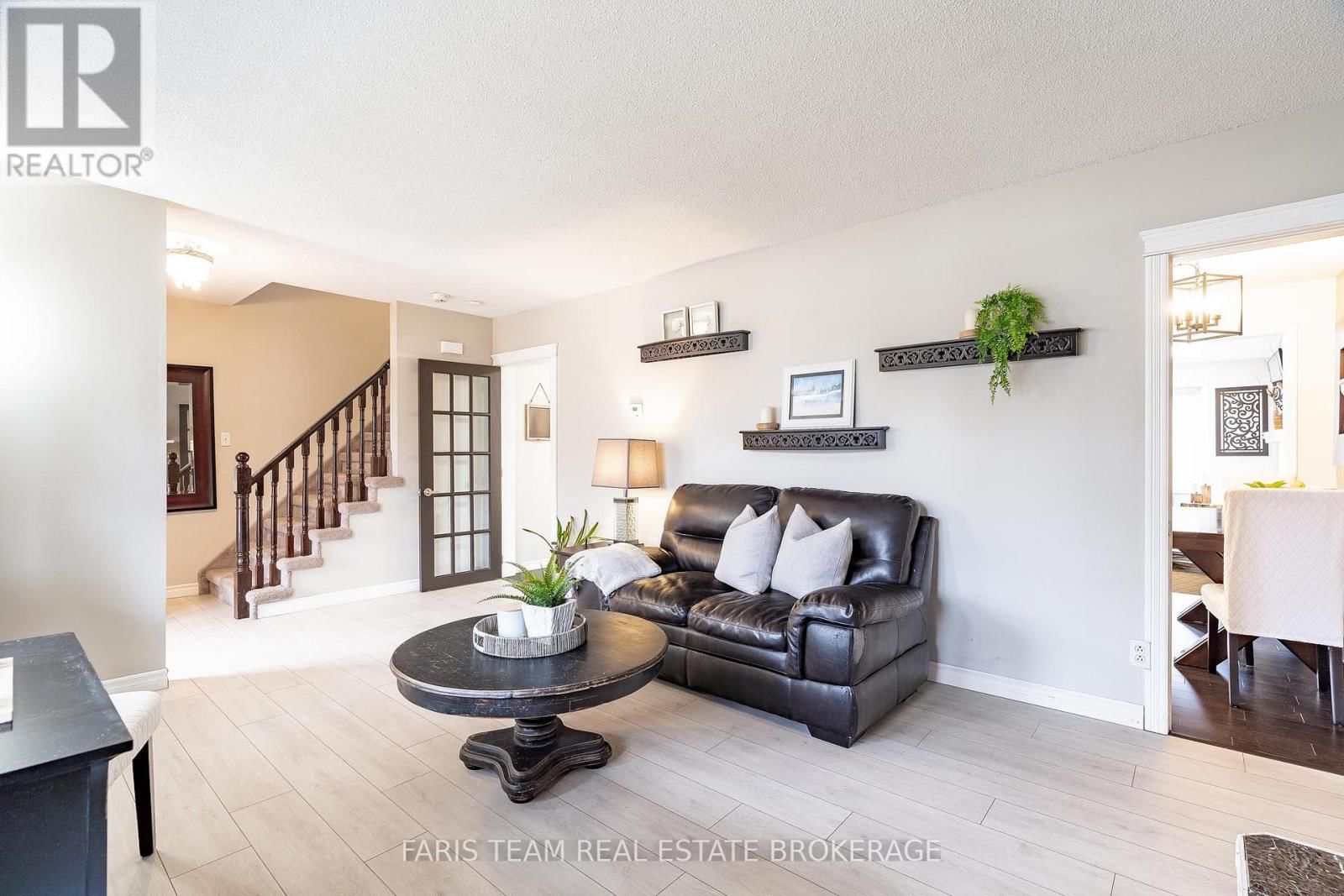 44 REGENT STREET Image 18