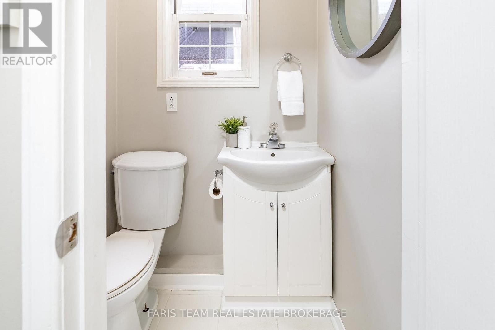 44 REGENT STREET Image 19