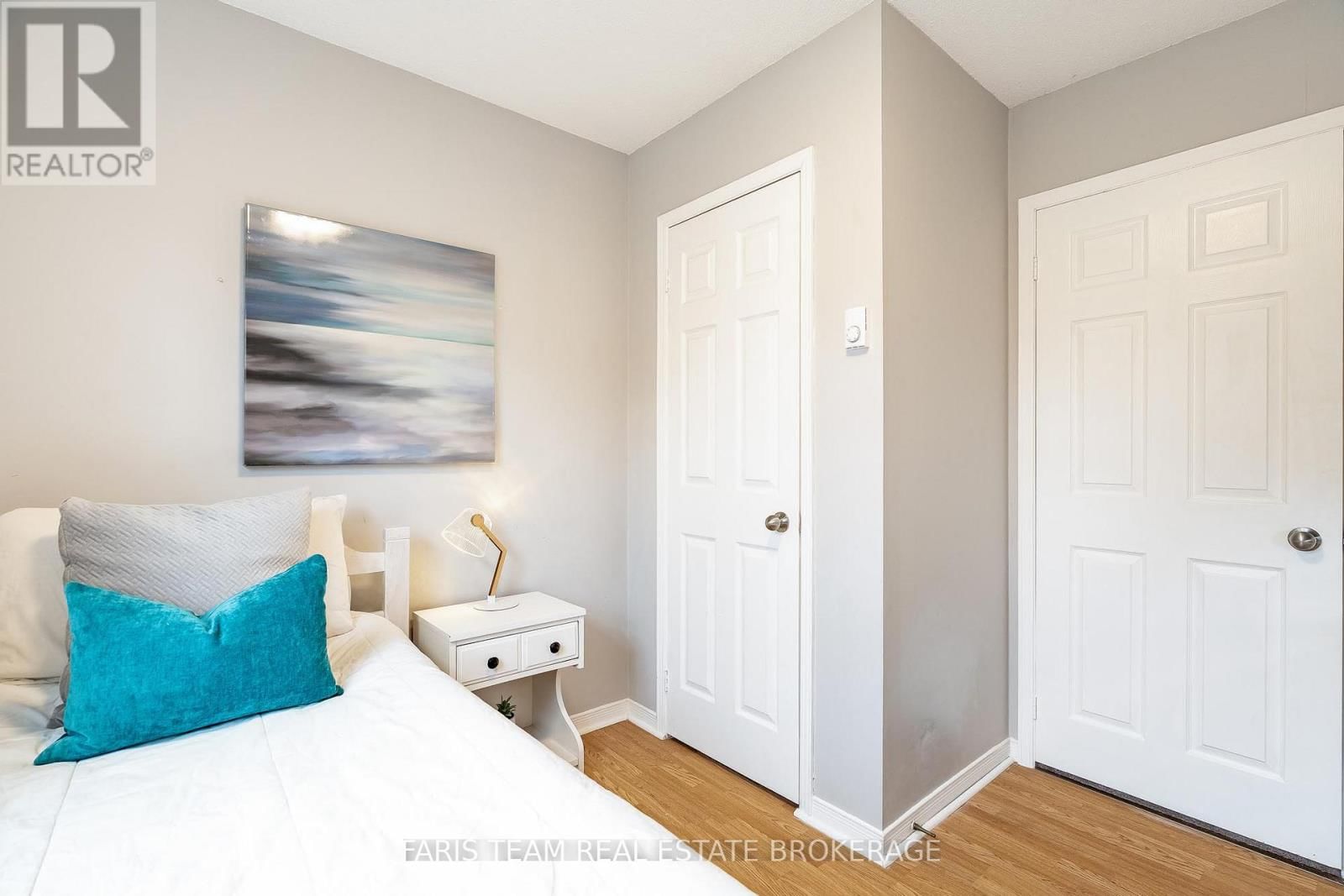 44 REGENT STREET Image 26