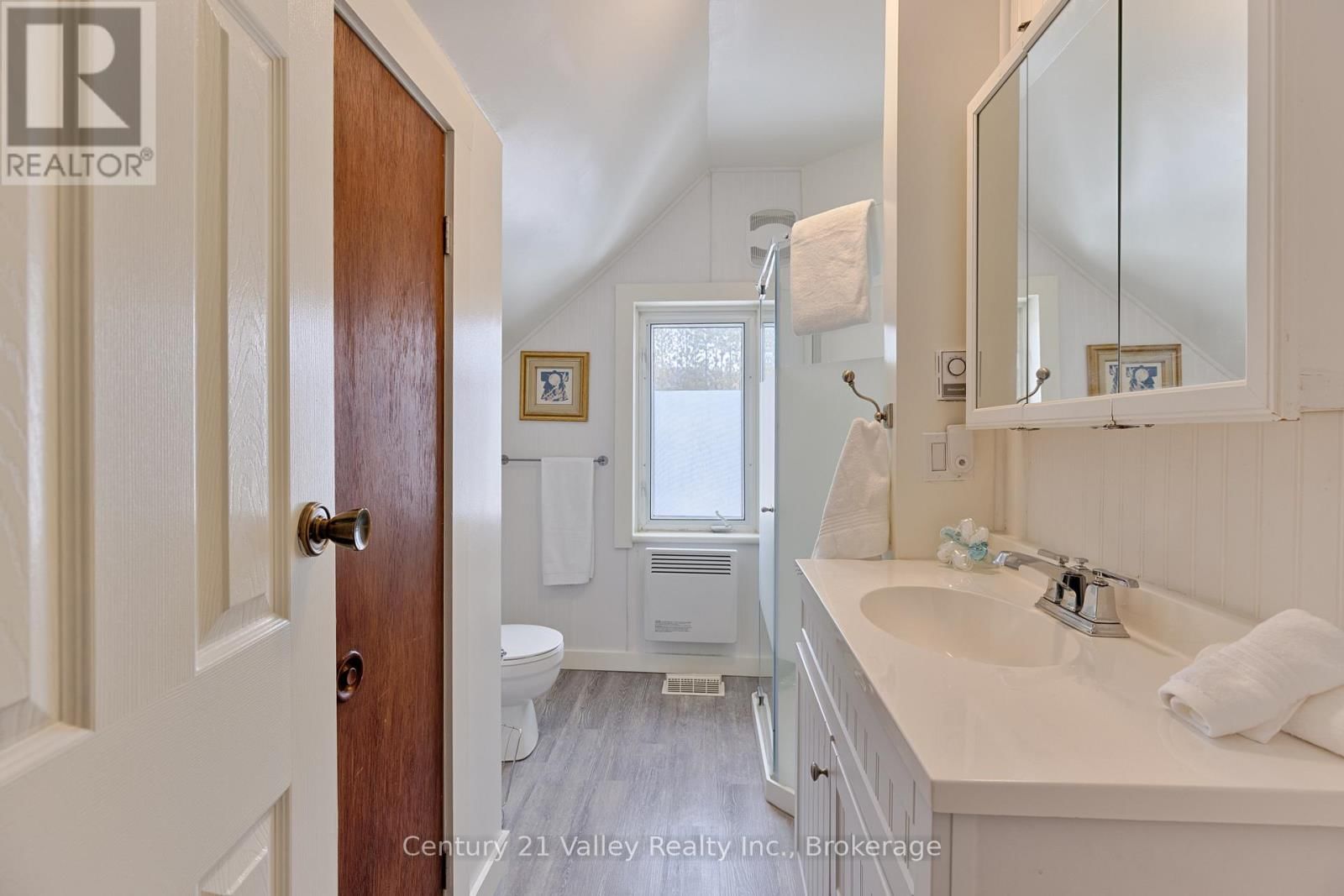 82 BONNECHERE STREET EAST Image 24