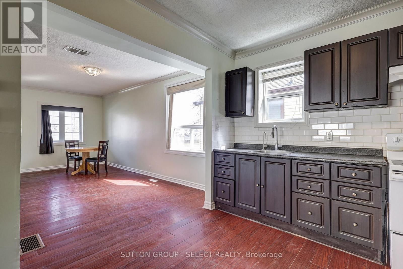 471 BURBROOK PLACE Image 10