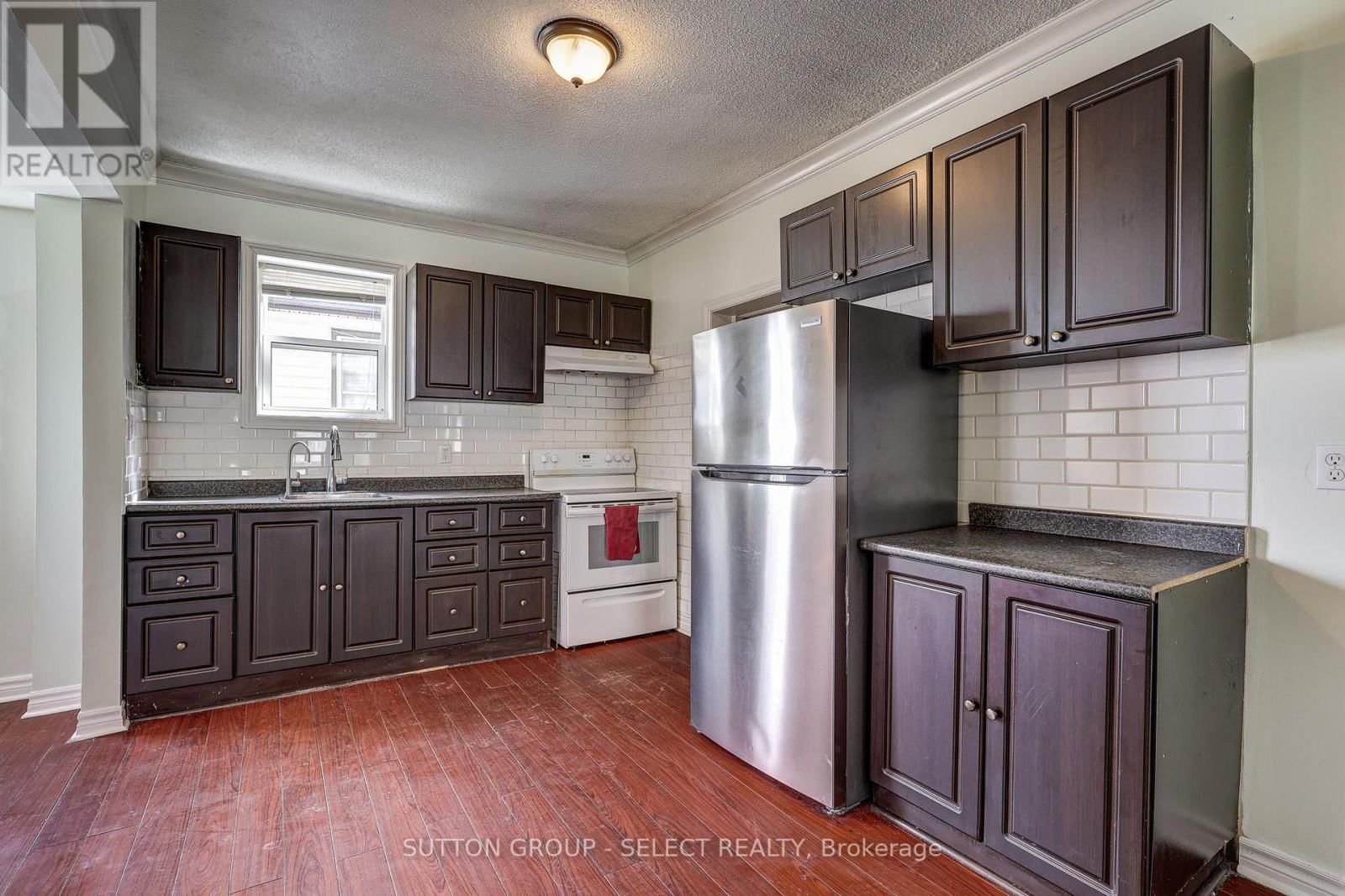 471 BURBROOK PLACE Image 14