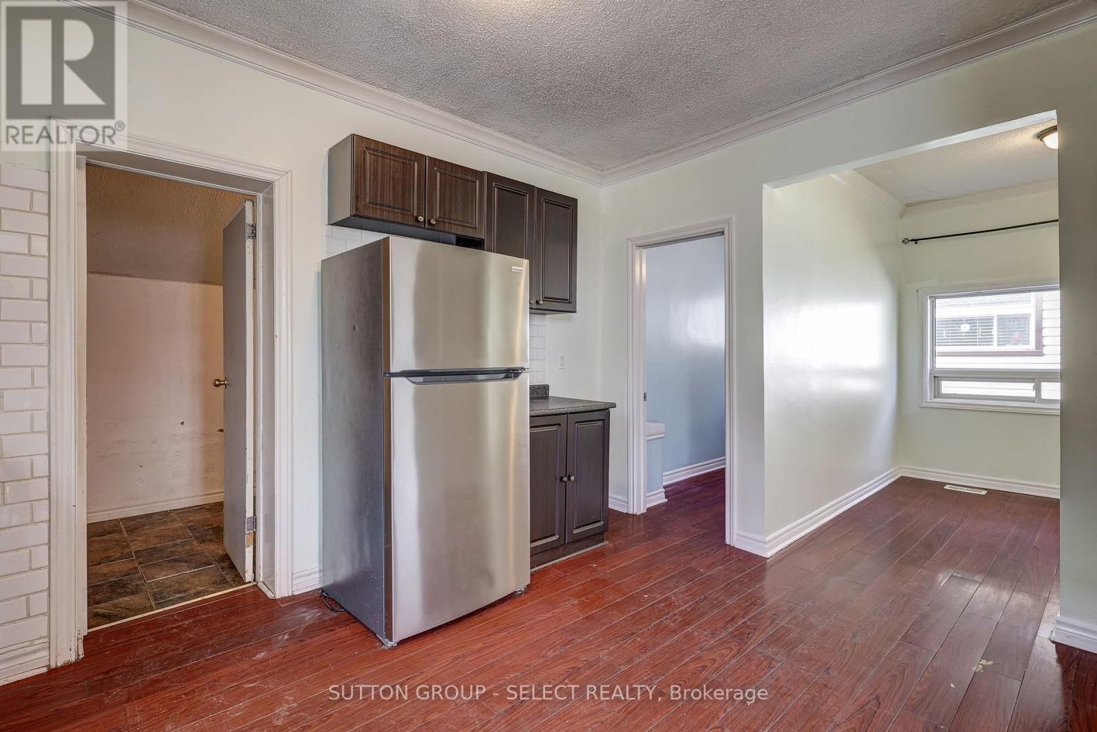 471 BURBROOK PLACE Image 15