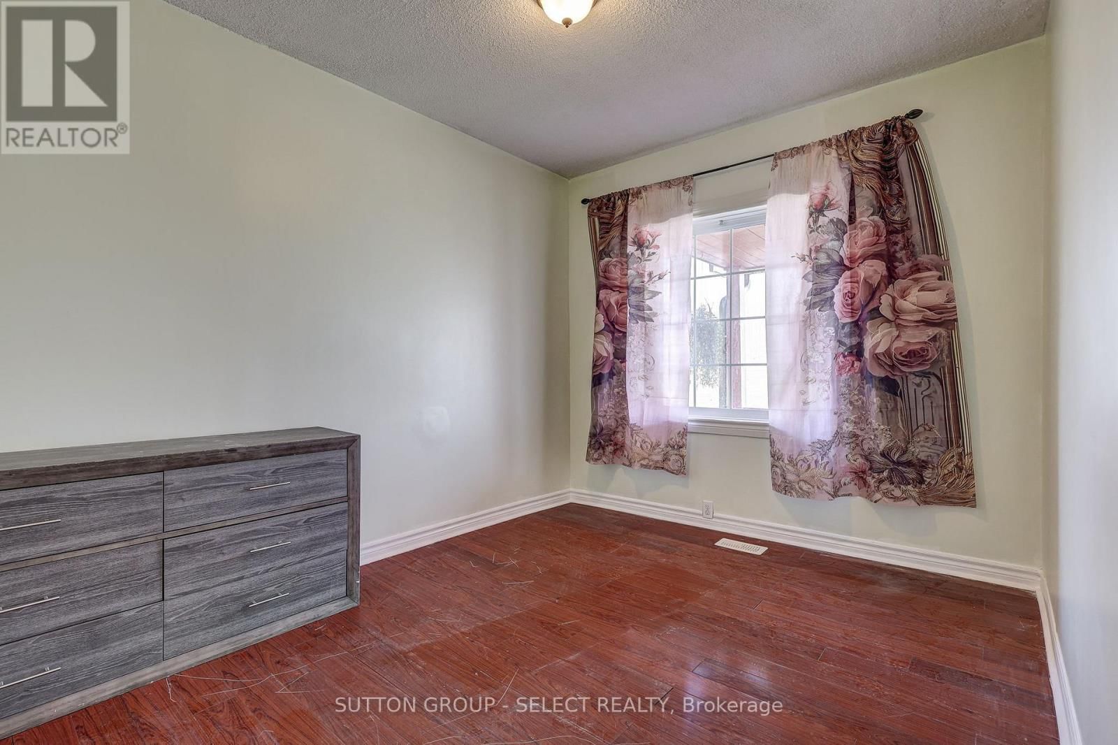 471 BURBROOK PLACE Image 19