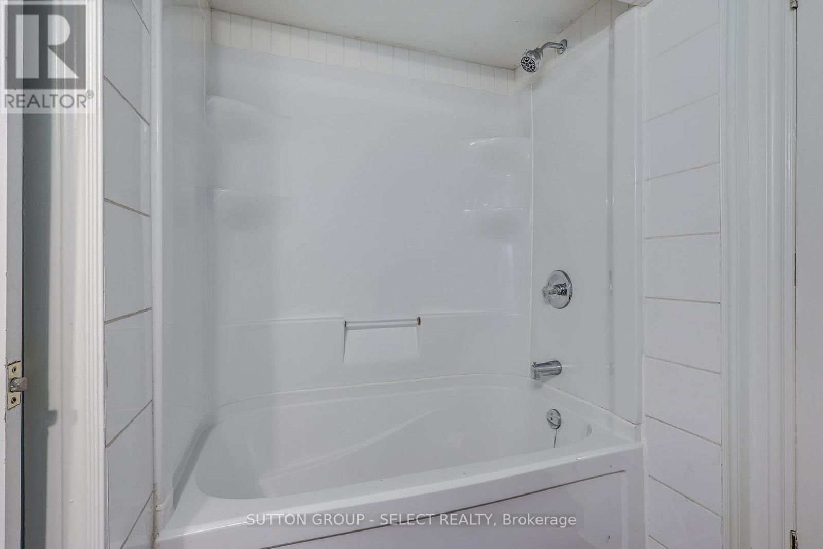 471 BURBROOK PLACE Image 31