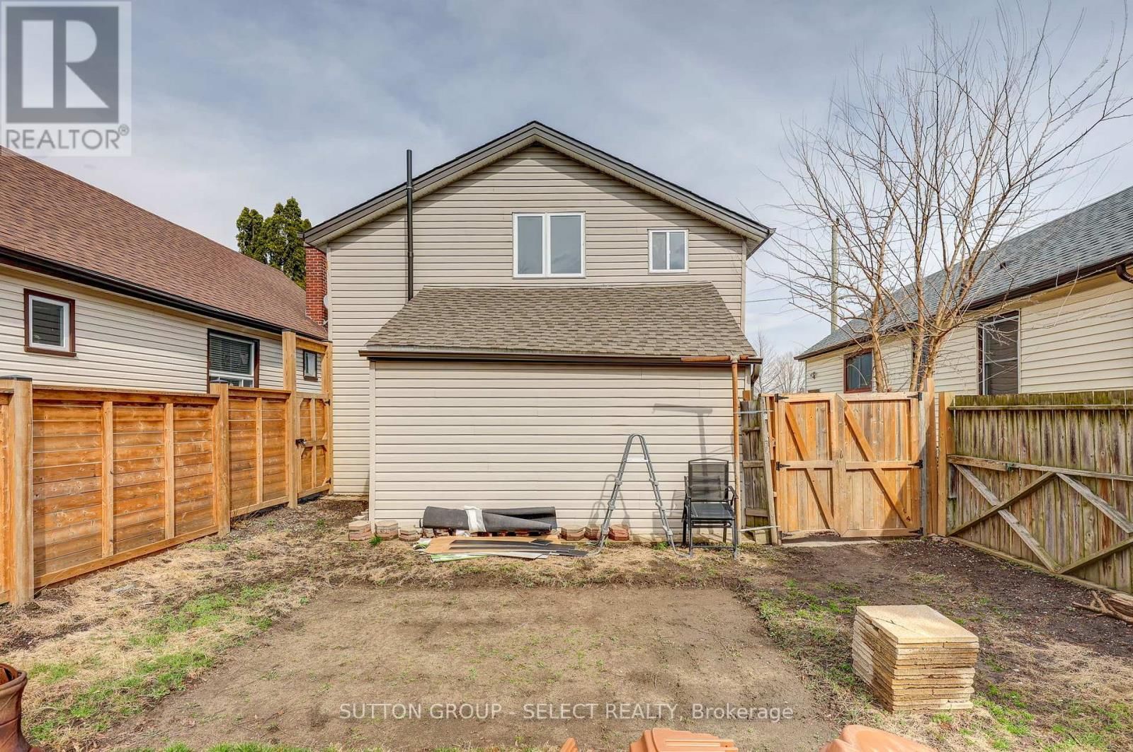 471 BURBROOK PLACE Image 39