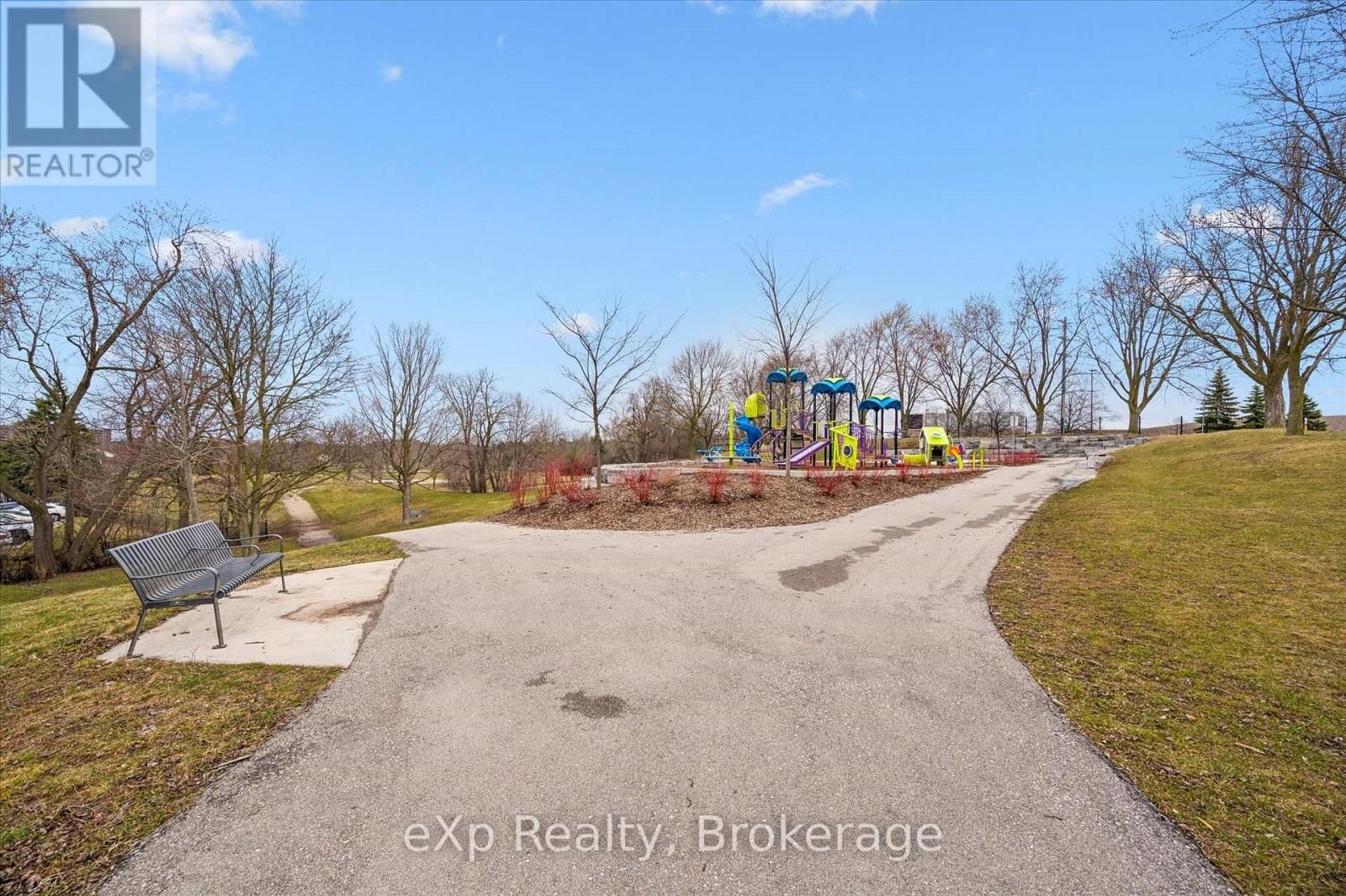 212 - 456 JANEFIELD AVENUE Image 35