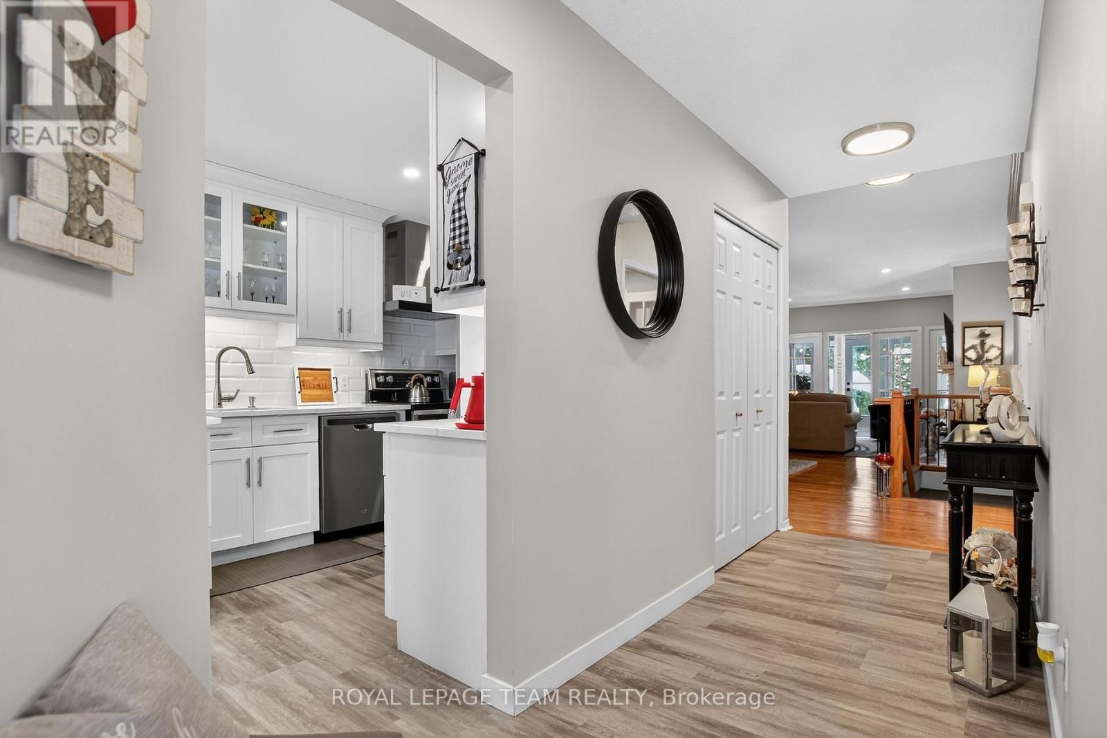 20 RIVER OAKS COURT Image 5