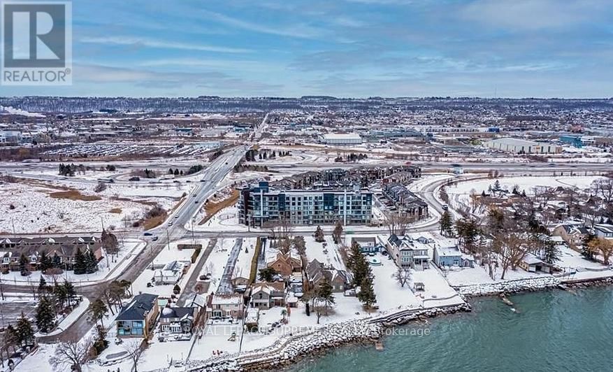 324 - 600 NORTH SERVICE ROAD Image 12