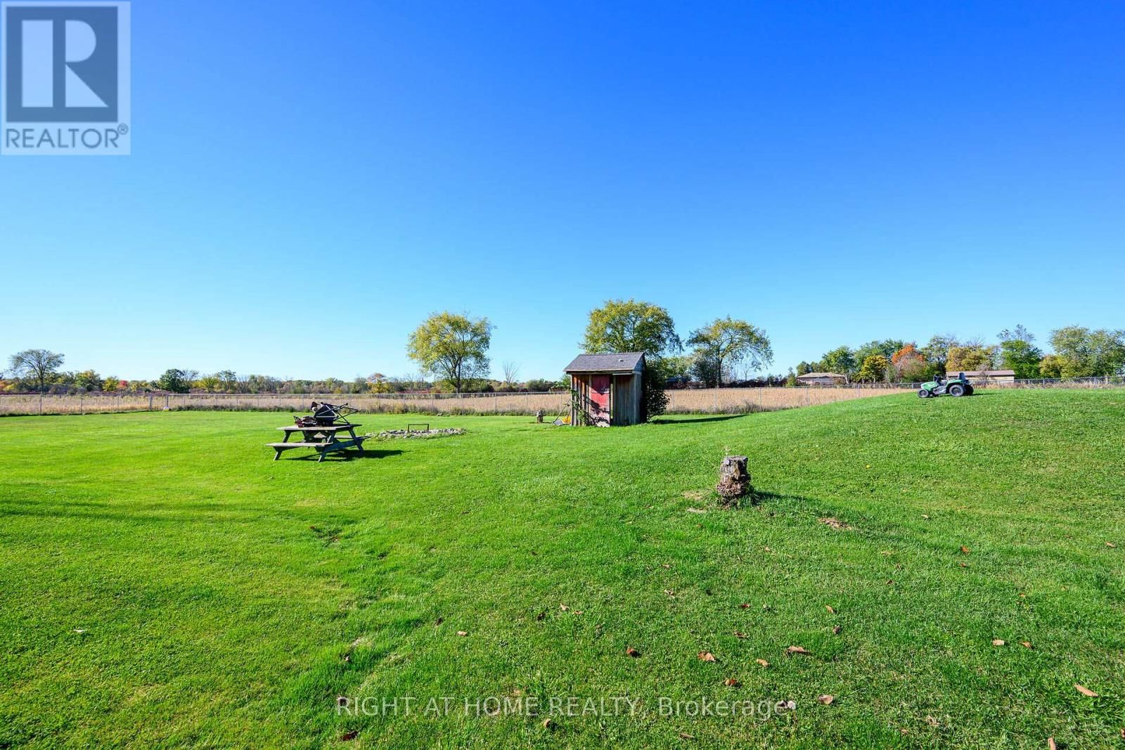 8 TALBOT ROAD Image 44