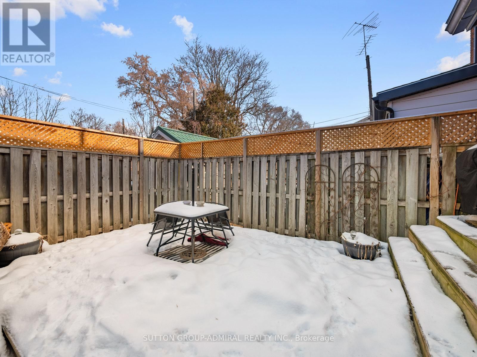 76 GREY STREET Image 16