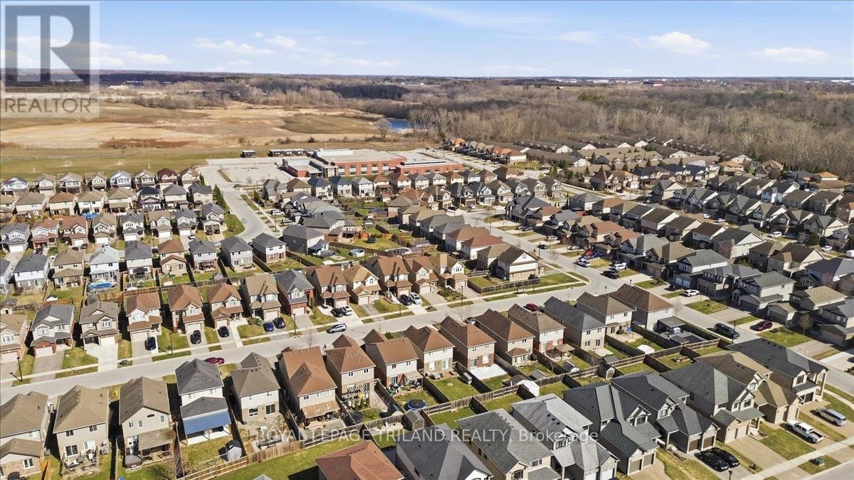 1942 CEDARPARK DRIVE Image 35