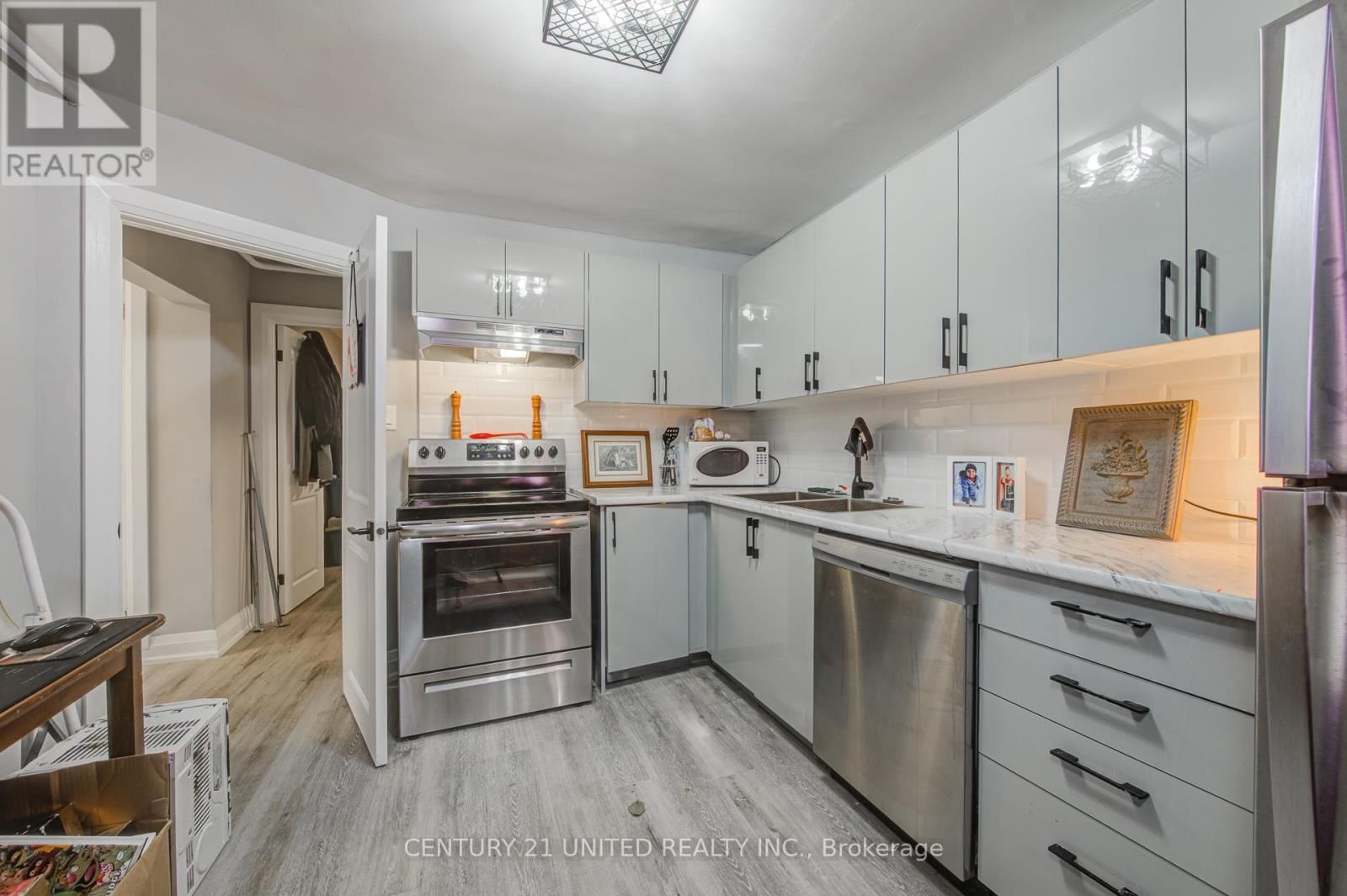 4 - 99 HAIG STREET Image 8