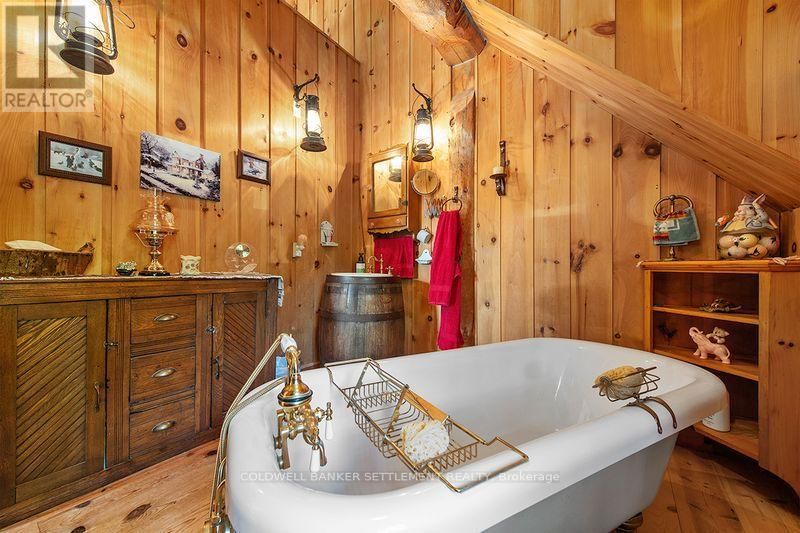 295 STANLEY ROAD Image 23