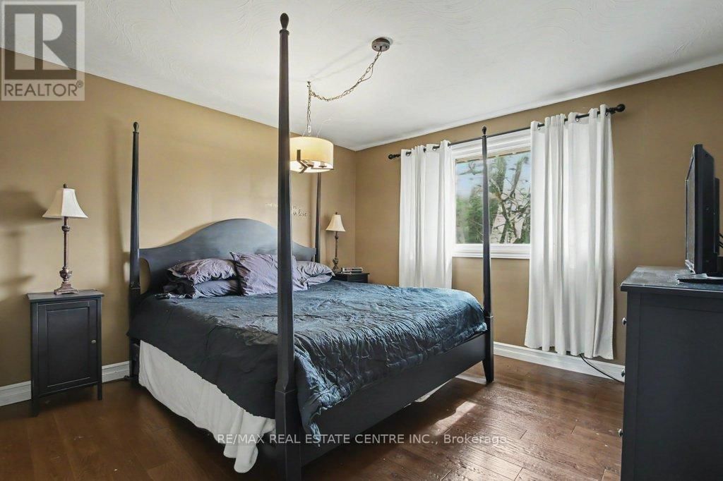 18 6TH CONCESSION ROAD EAST Image 17