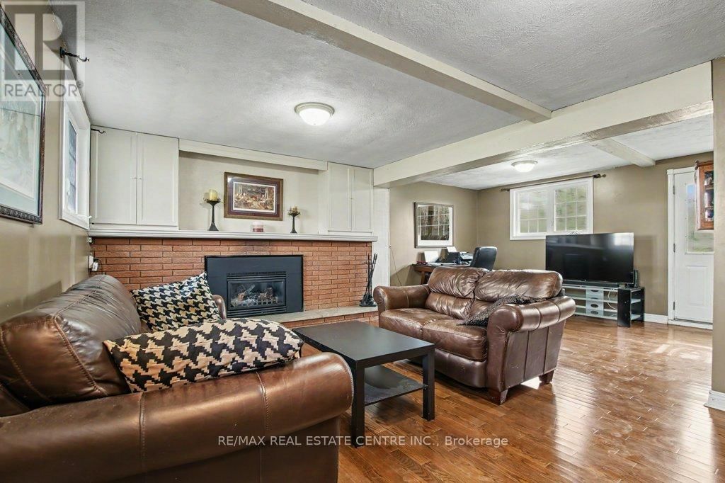 18 6TH CONCESSION ROAD EAST Image 22