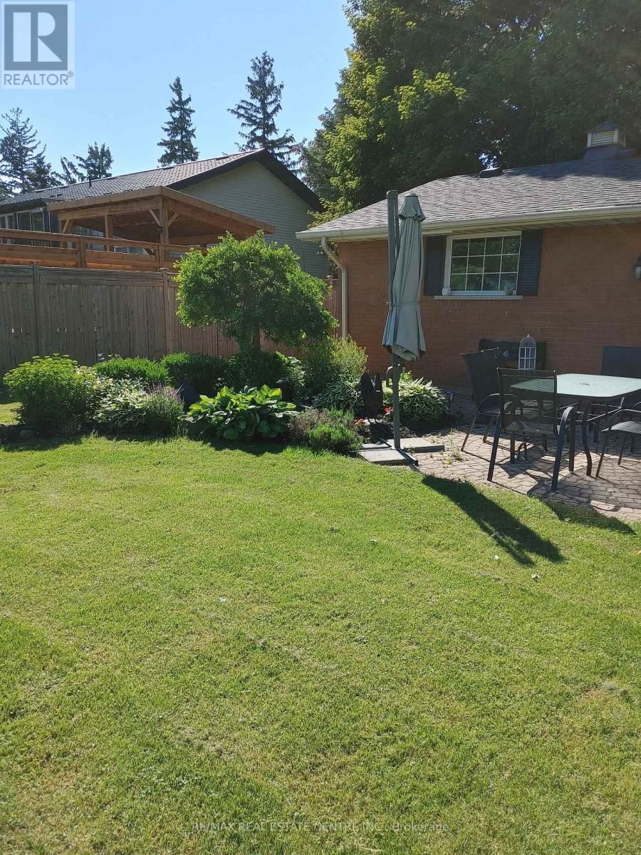 18 6TH CONCESSION ROAD EAST Image 44