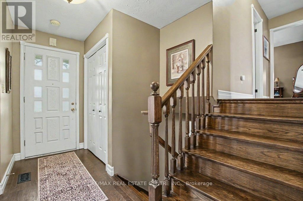 18 6TH CONCESSION ROAD EAST Image 5